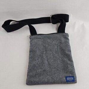 Pendleton Wool Shoulder Bag Gray Crossbody Tote  Vintage Style 8"x10" Hole Logo